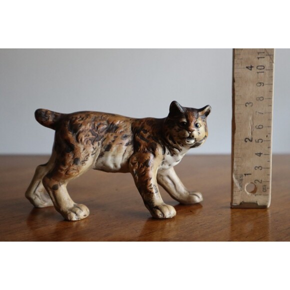 Vintage UCTCI Porcelain Bob Cat Figurine Japan Wild Animal Feline 3"H Foil Label - Picture 1 of 10